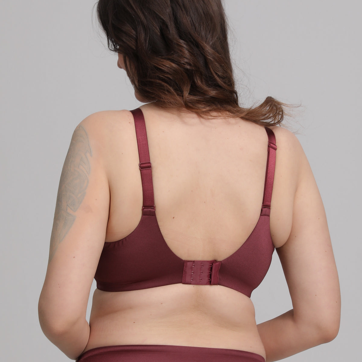 PINQLIME Ruby Plus Size Smooth Shaping Fuller Bust Underwire Bra